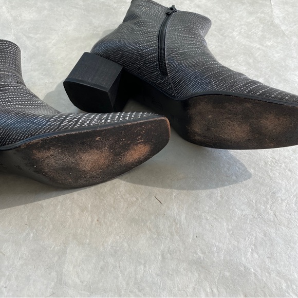 Coclico snakeskin black and white ankle boots - sold - Picture 5 of 16